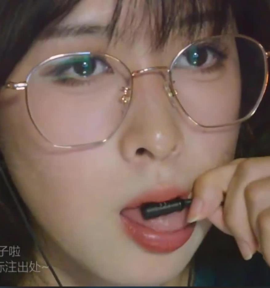 0901143429.jpg 其实是椰子啦ASMR初尝试 啃麦天麦 领夹麦 视觉向