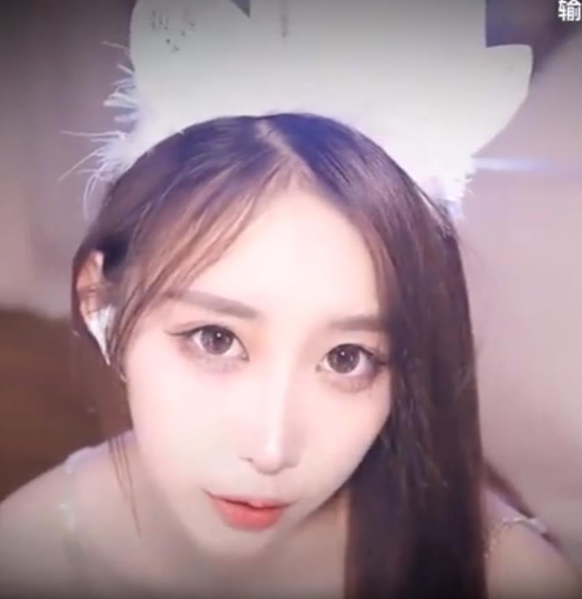 21130110.jpg ASMR耳朵清洁和吹耳 暖暖